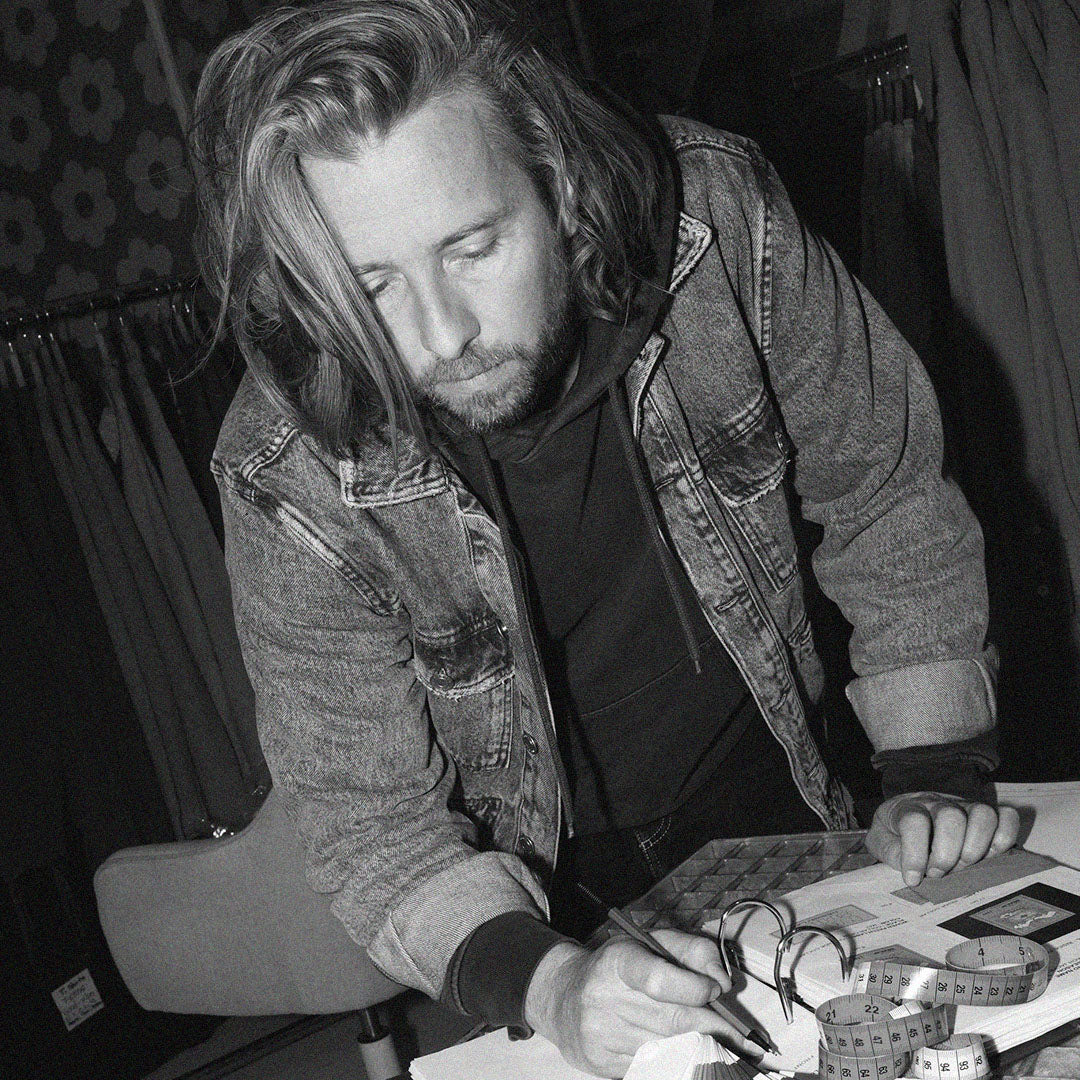 Boo Joe en plein travail créatif